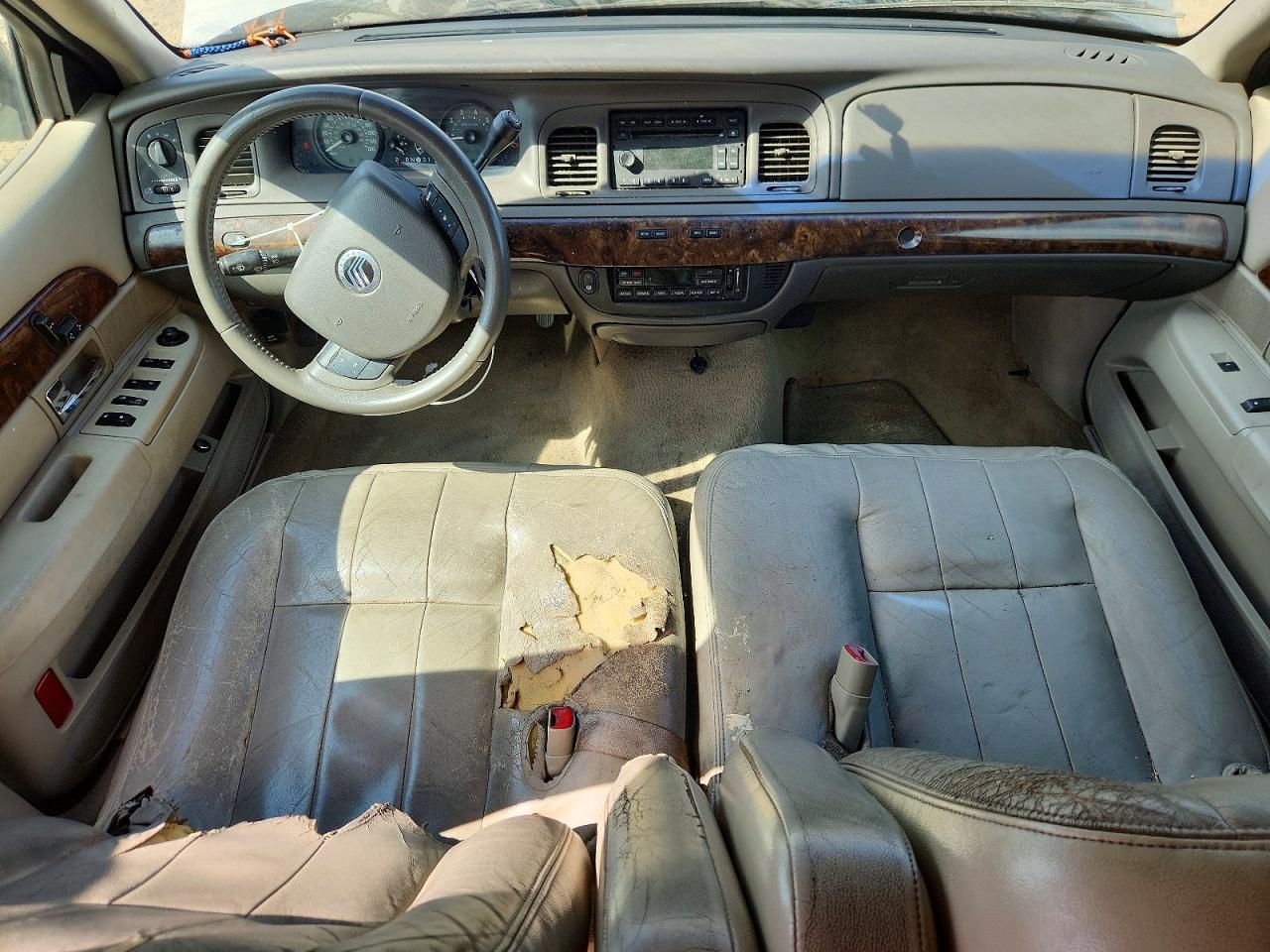 2010 MERCURY GRAND MARQUIS LS photo 22