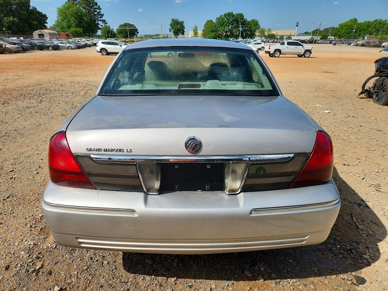 2010 MERCURY GRAND MARQUIS LS photo 16