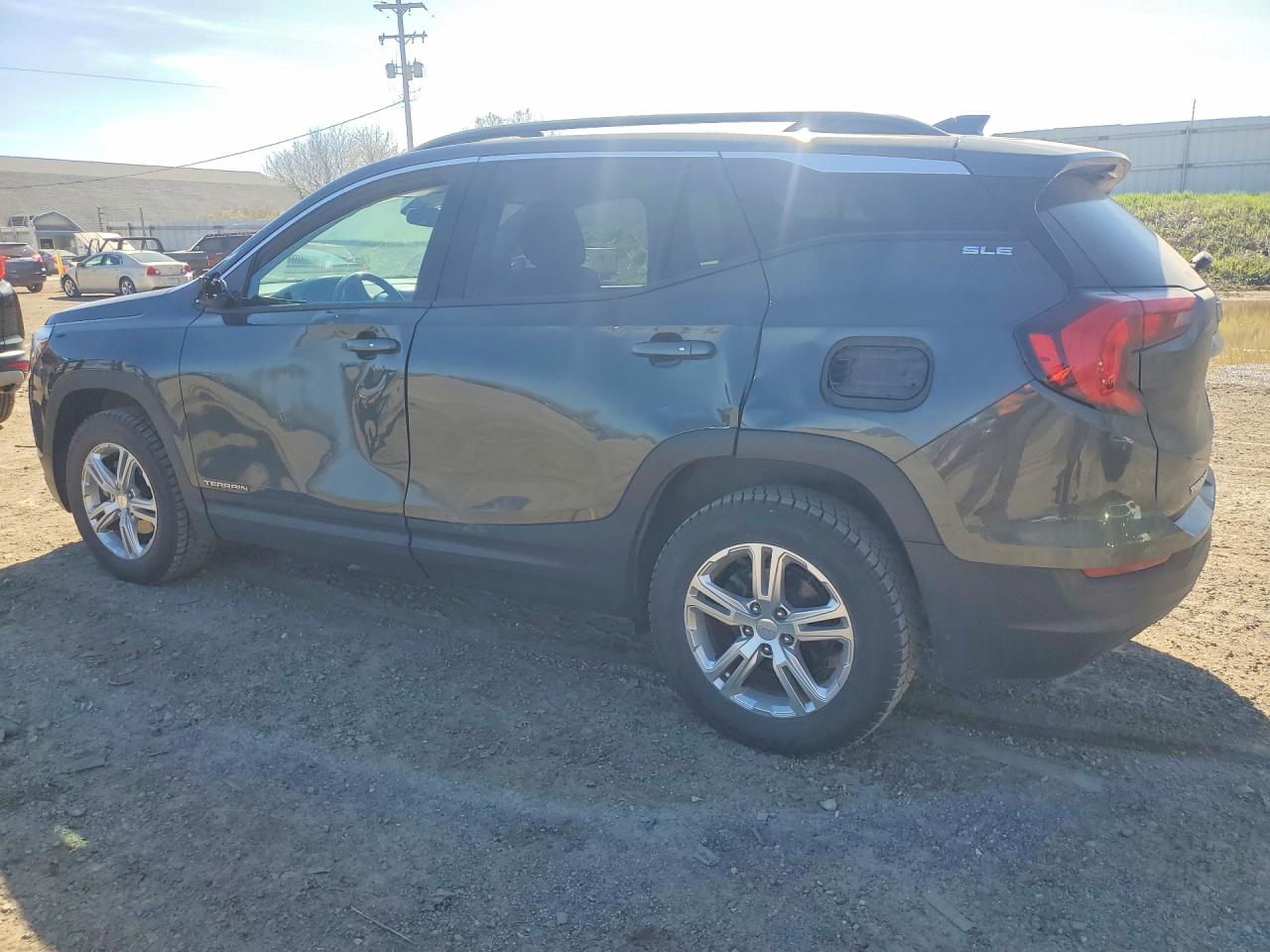2018 GMC TERRAIN SLE photo 3