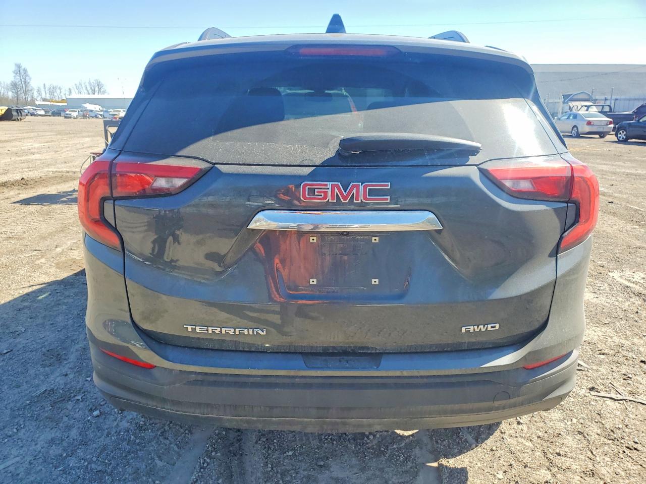 2018 GMC TERRAIN SLE photo 11