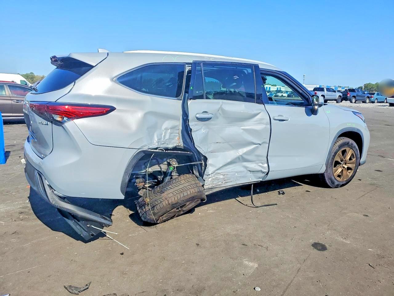 2022 TOYOTA HIGHLANDER HYBRID BRONZE EDITION photo 7