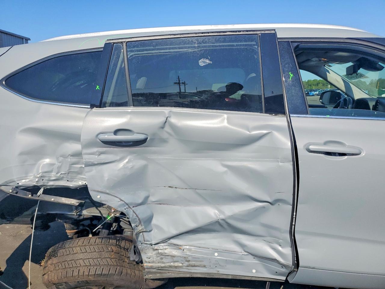 2022 TOYOTA HIGHLANDER HYBRID BRONZE EDITION photo 31