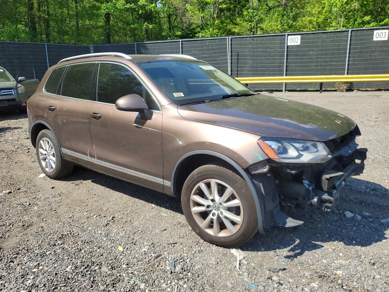 2014 VOLKSWAGEN TOUAREG V6 photo 10