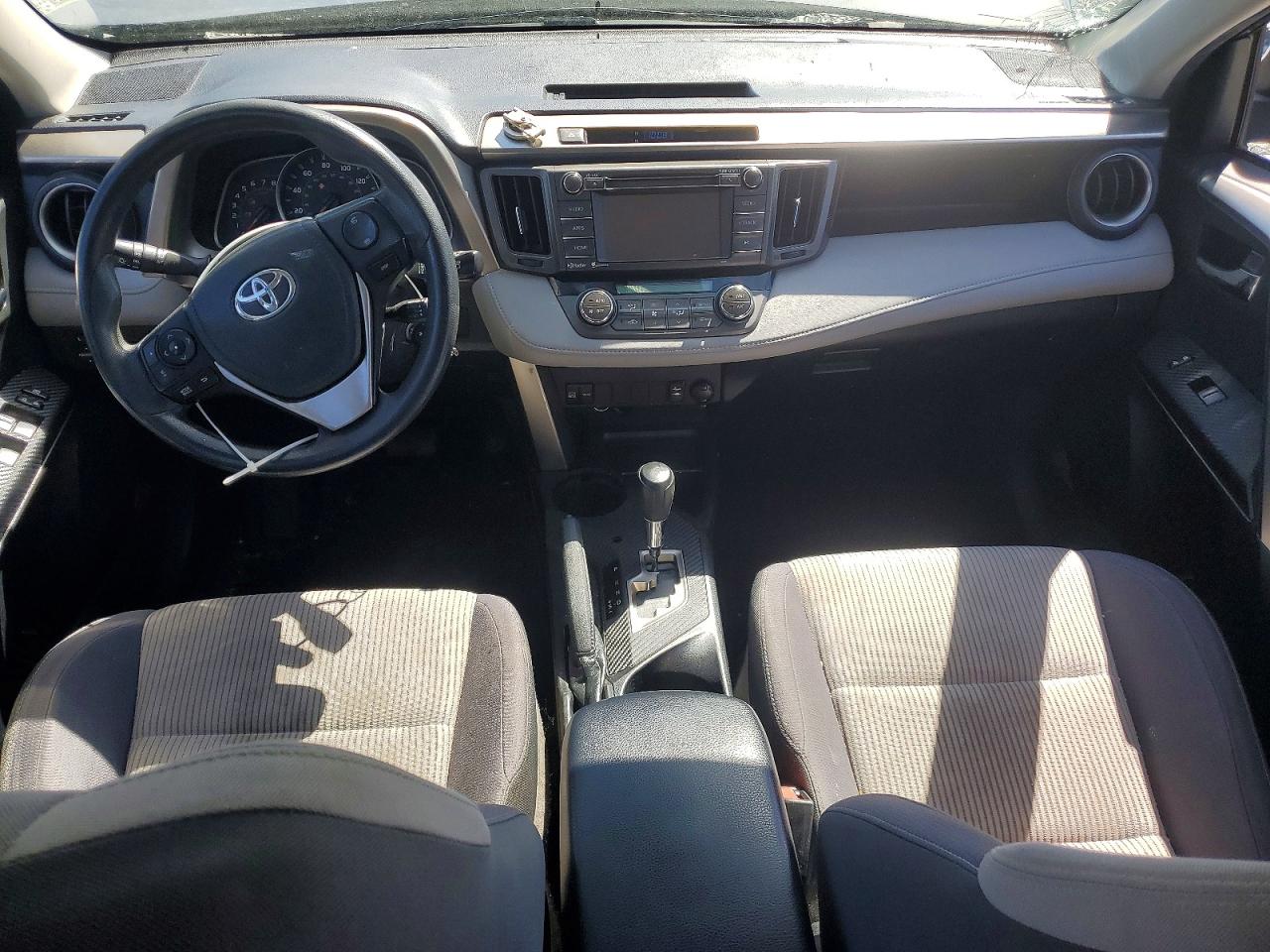 2015 TOYOTA RAV4 XLE photo 22