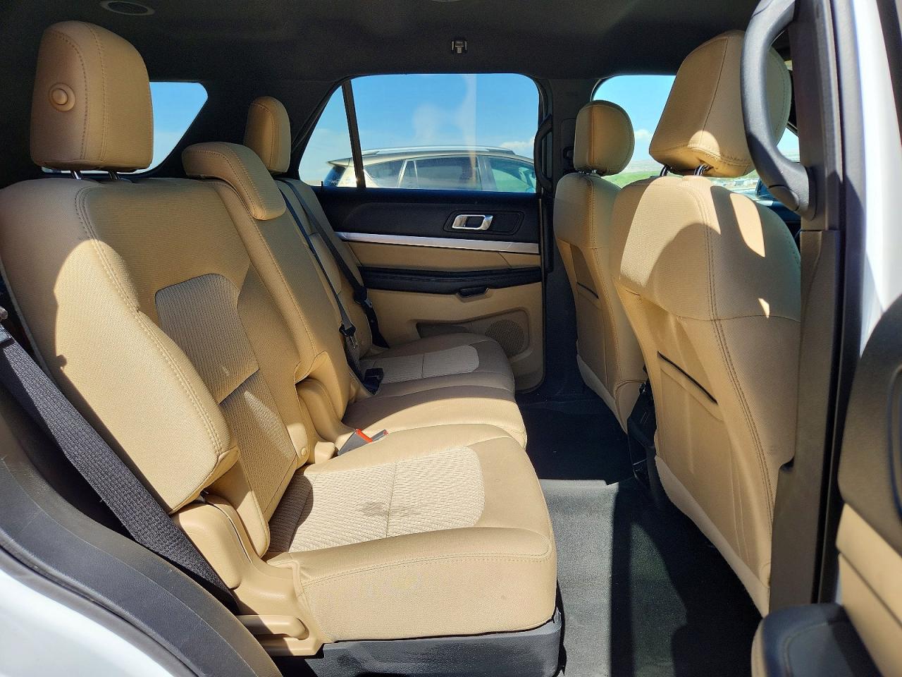 2017 FORD EXPLORER photo 21
