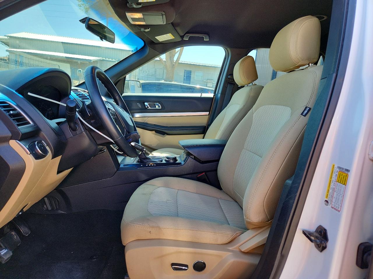 2017 FORD EXPLORER photo 13