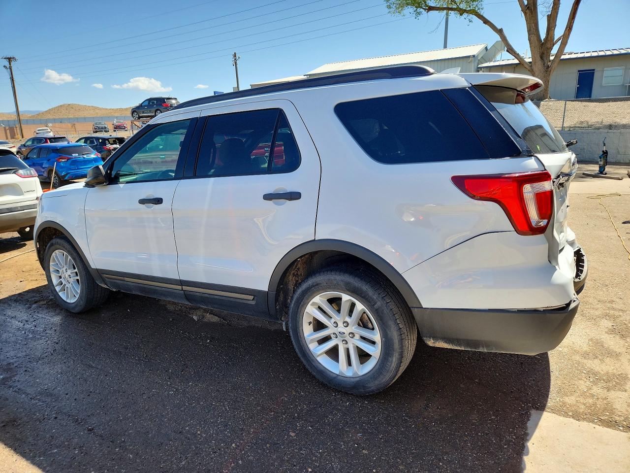2017 FORD EXPLORER photo 3