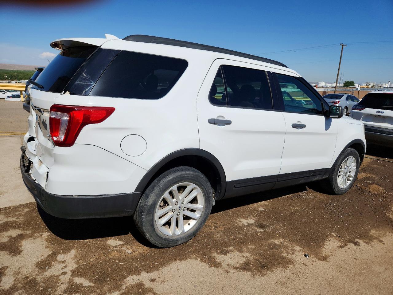 2017 FORD EXPLORER photo 5