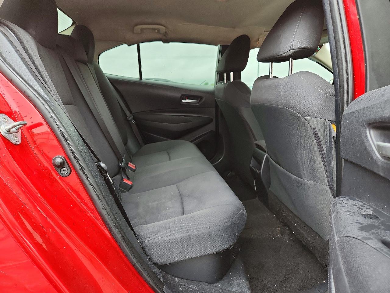 2020 TOYOTA COROLLA LE photo 10