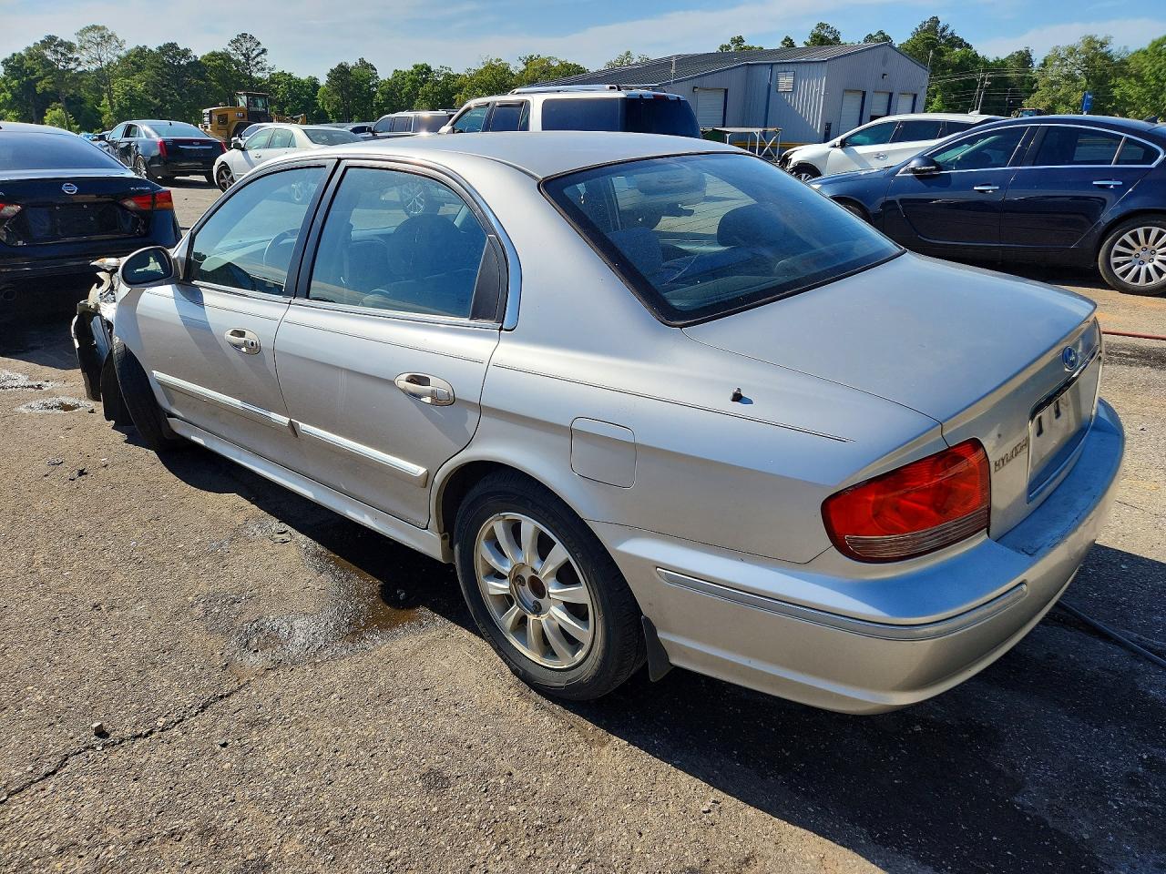 2005 HYUNDAI SONATA GLS photo 2