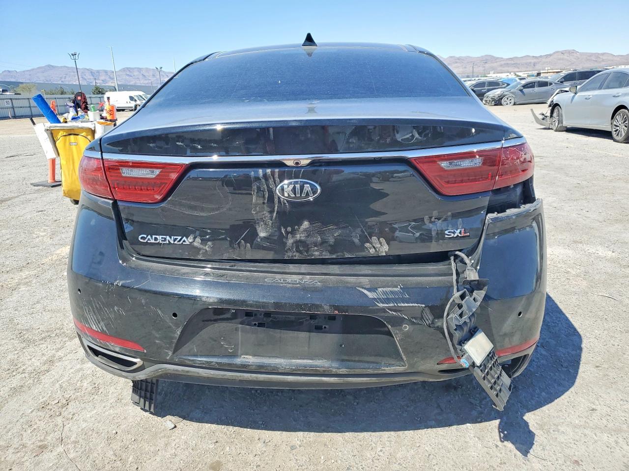 2017 KIA CADENZA LIMITED photo 16