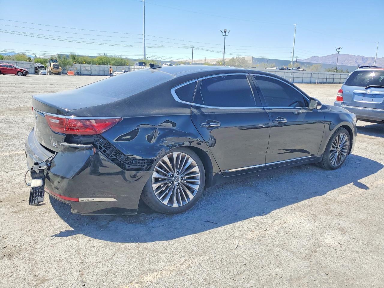 2017 KIA CADENZA LIMITED photo 7