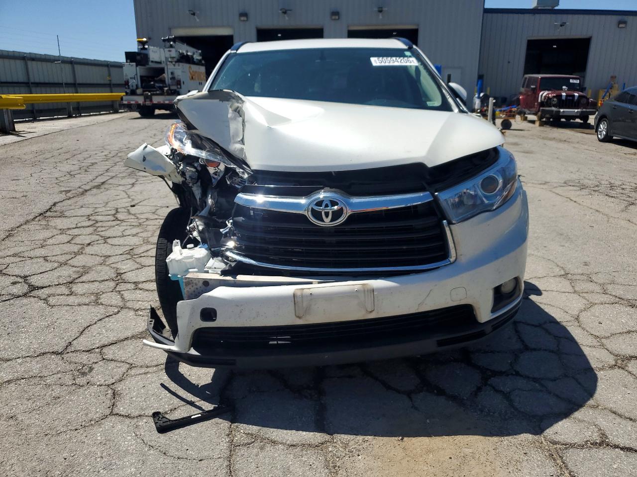 2014 TOYOTA HIGHLANDER XLE photo 9