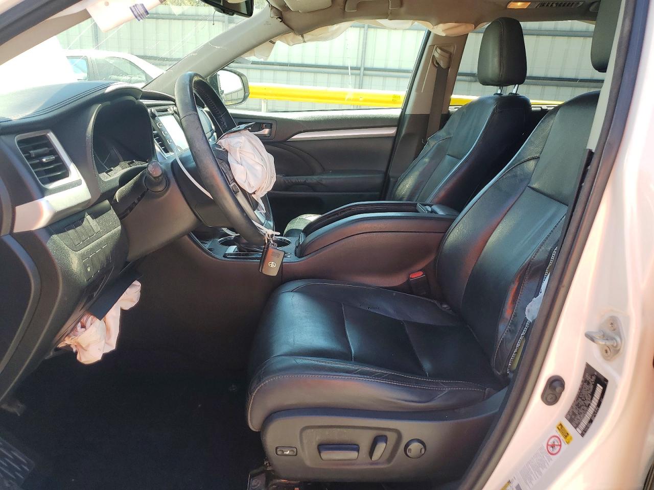 2014 TOYOTA HIGHLANDER XLE photo 13