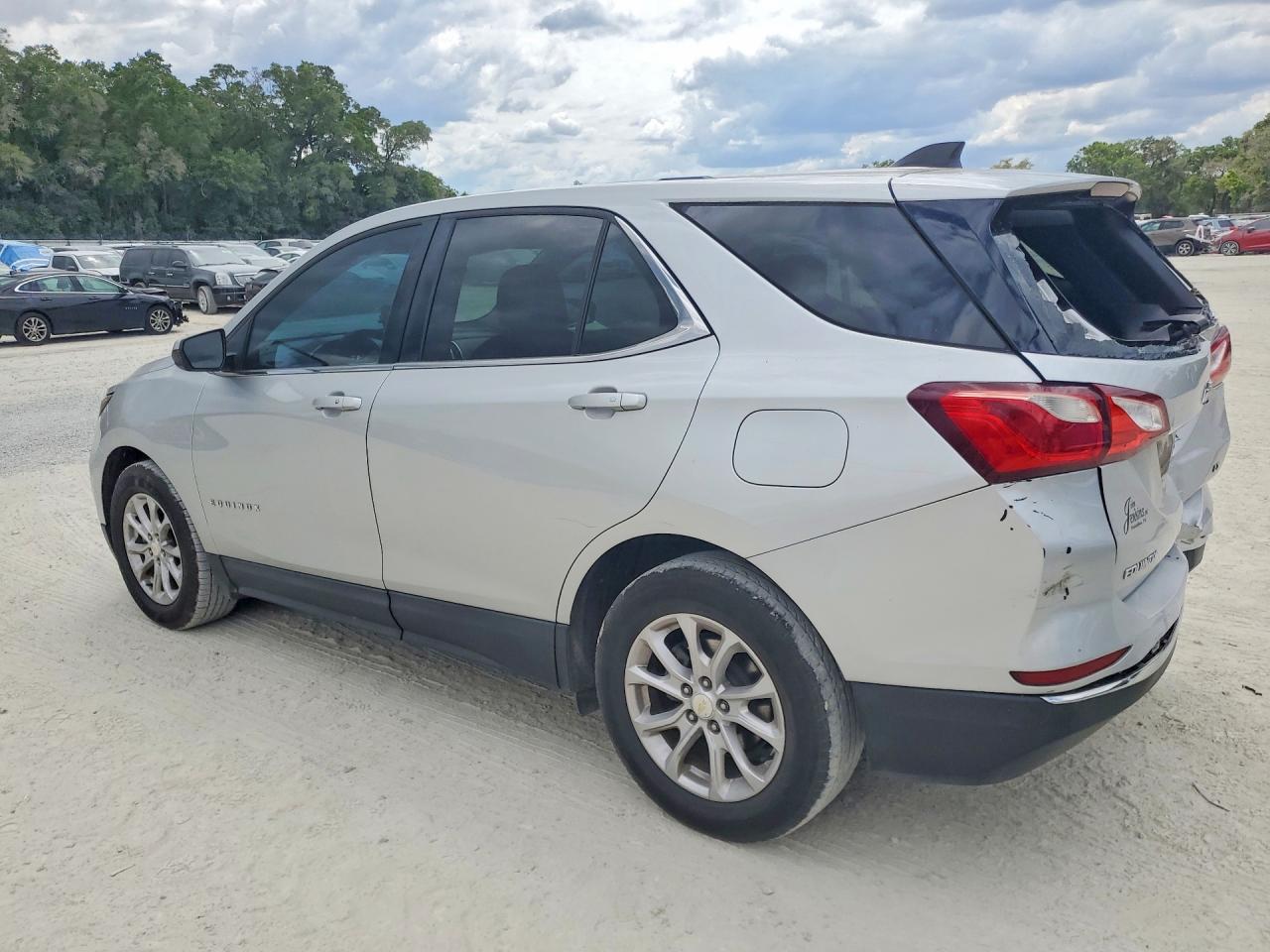 2018 CHEVROLET EQUINOX LT photo 3