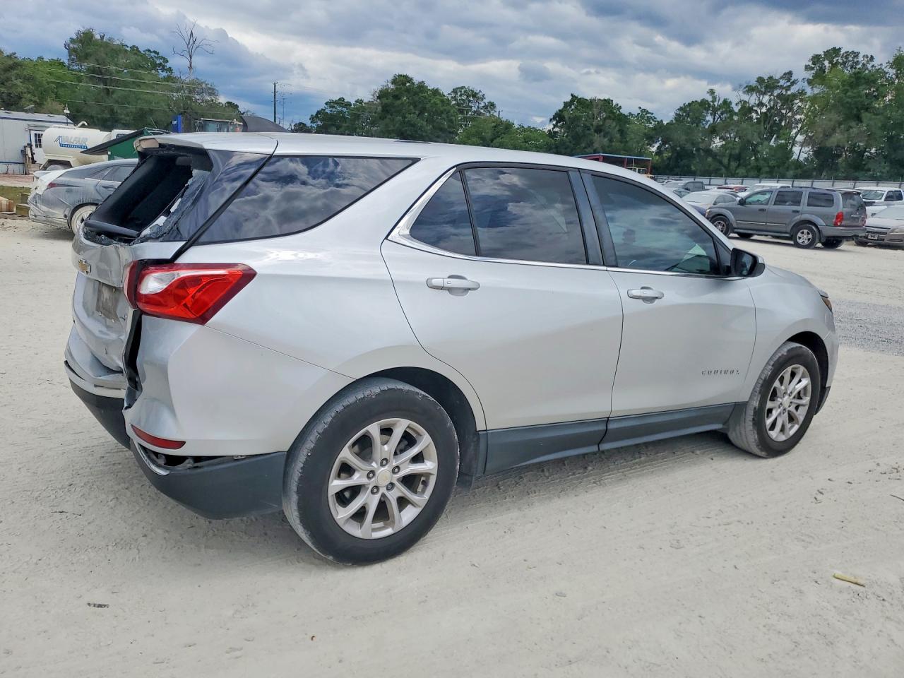 2018 CHEVROLET EQUINOX LT photo 5