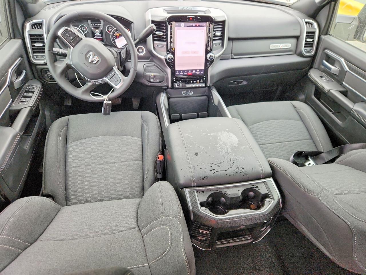 2026 RAM 2500 BIG HORN photo 22