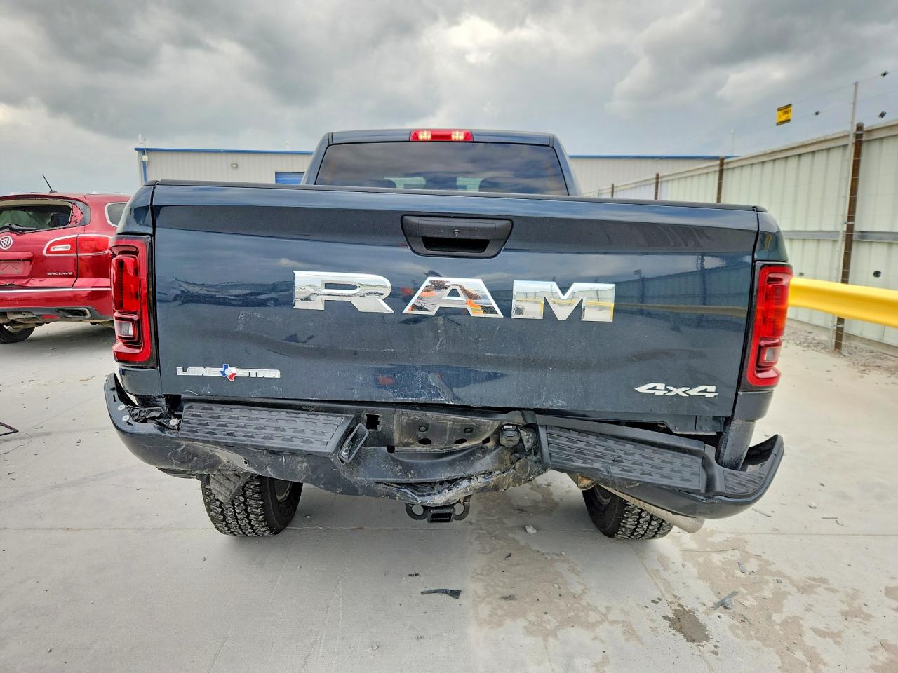2026 RAM 2500 BIG HORN photo 16