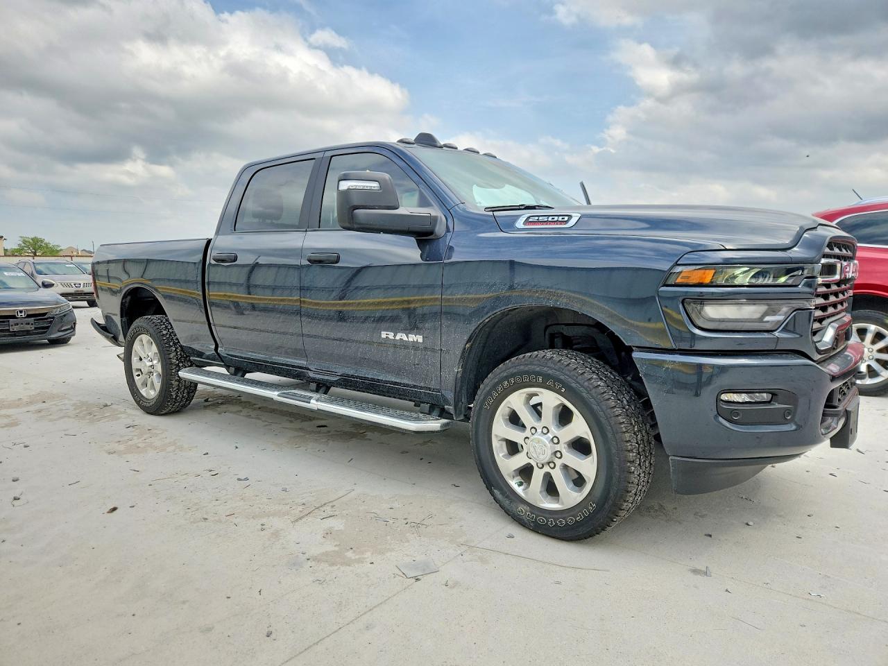 2026 RAM 2500 BIG HORN photo 10