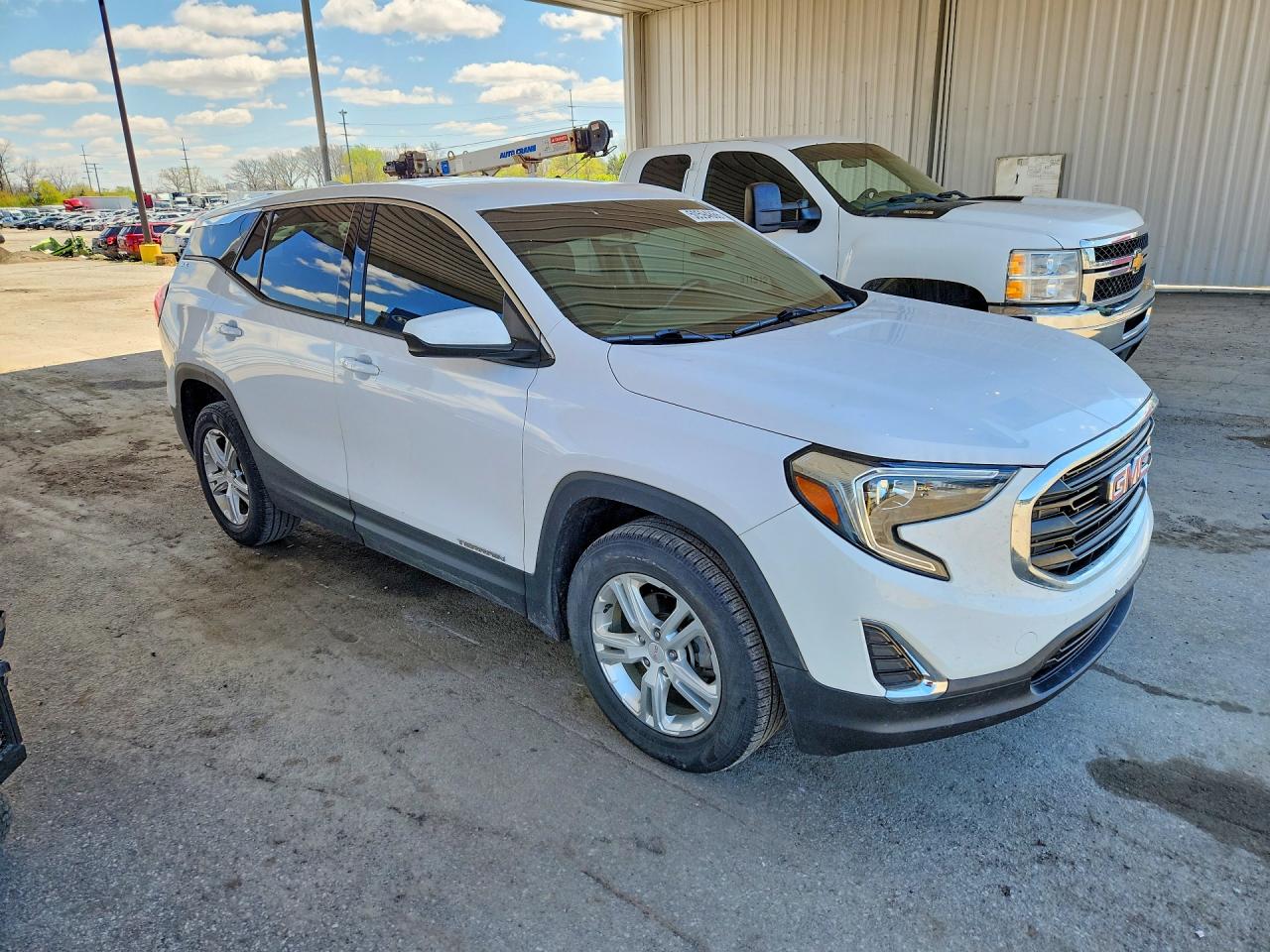 2018 GMC TERRAIN SLE photo 5