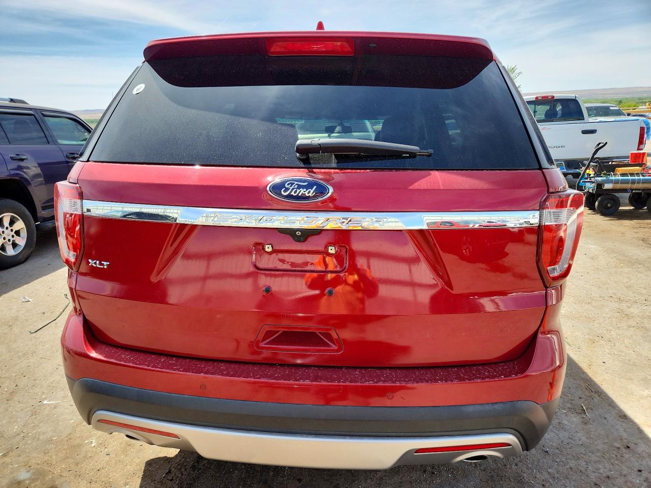 2016 FORD EXPLORER XLT photo 16