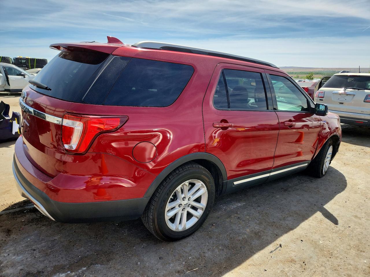 2016 FORD EXPLORER XLT photo 7