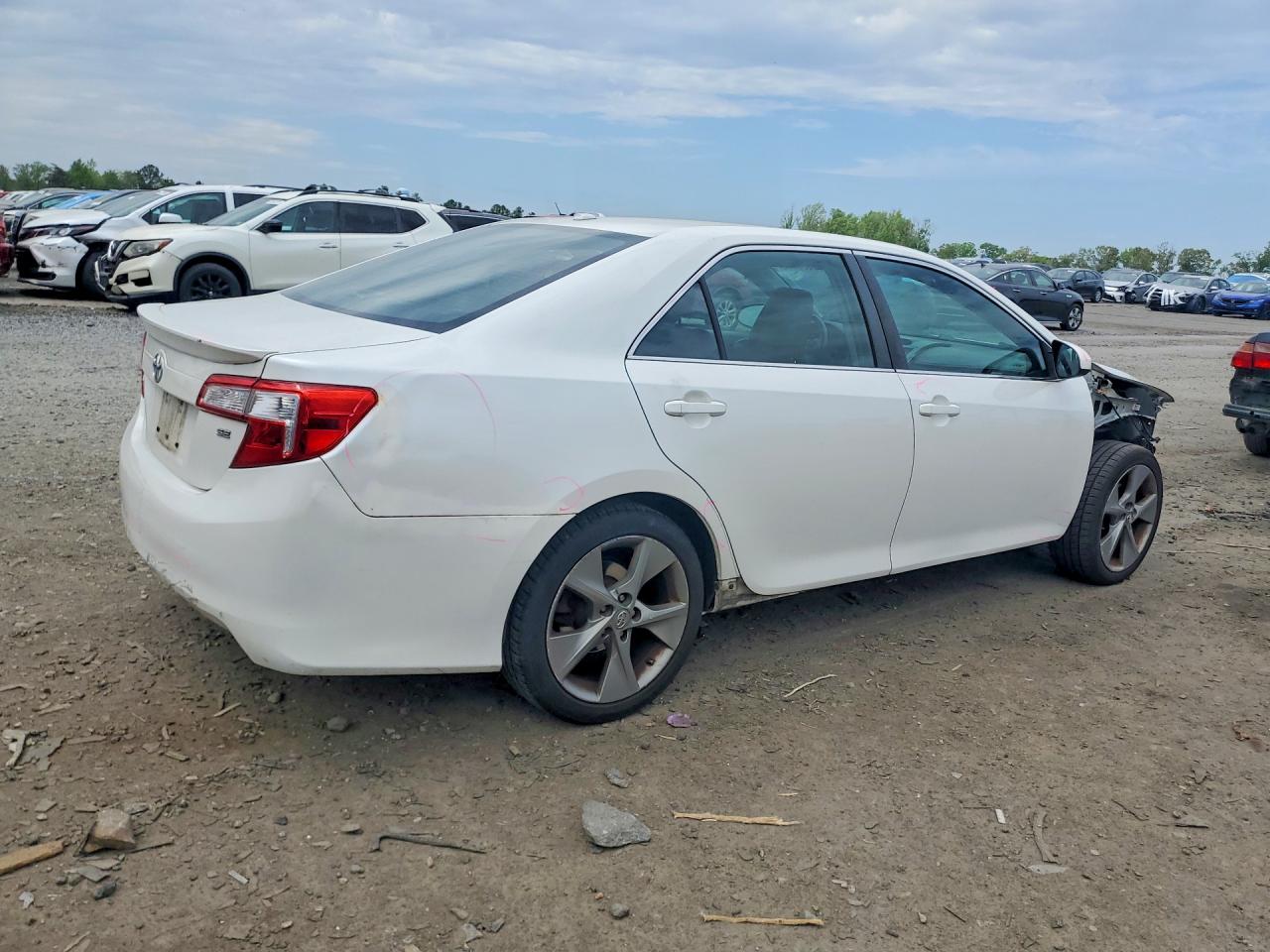2012 TOYOTA CAMRY SE SPORT LIMITED EDITION photo 5