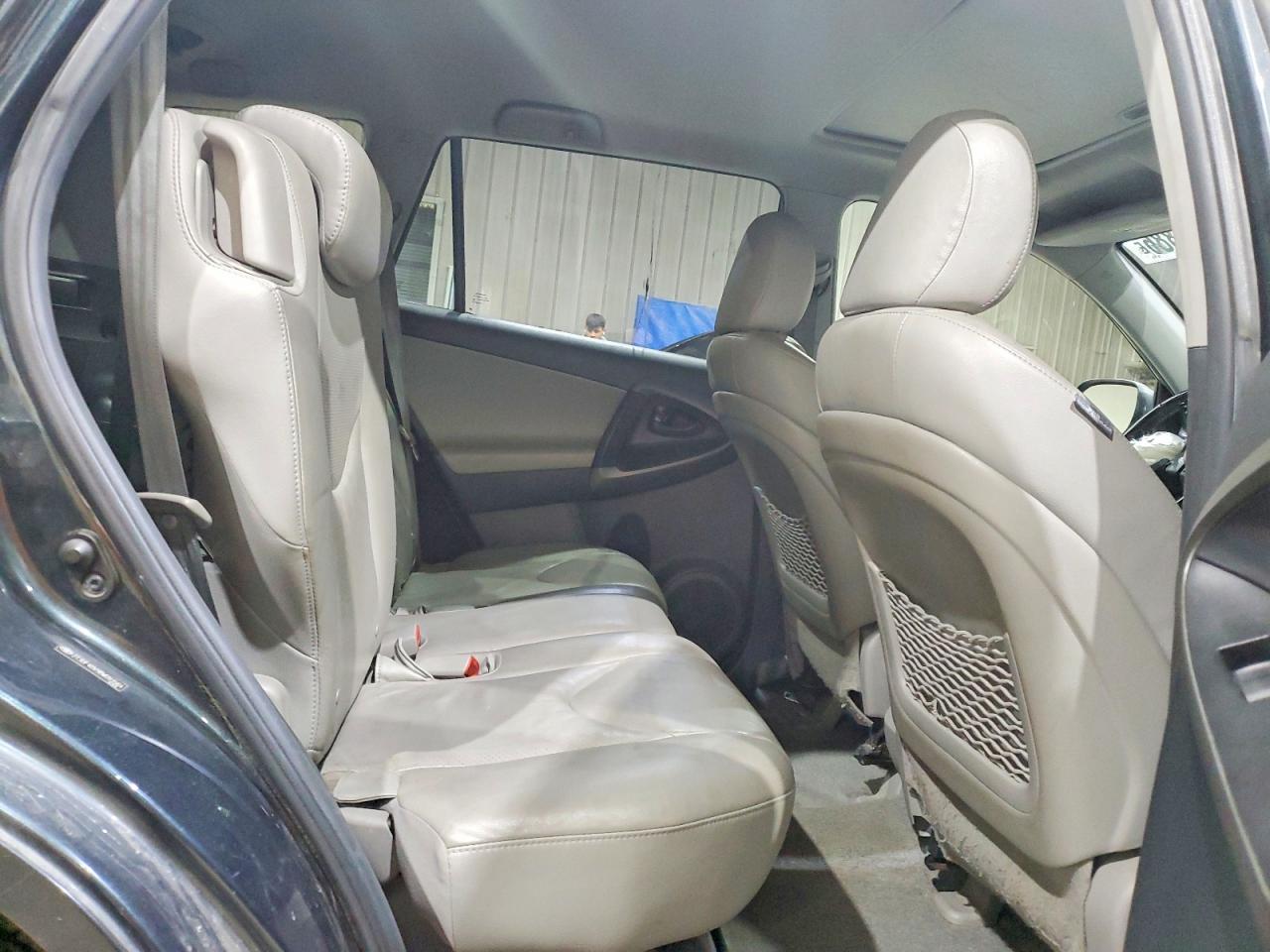 2011 TOYOTA RAV4 LIMITED photo 31