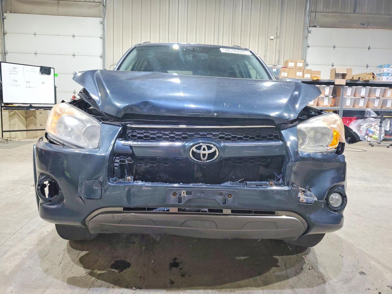 2011 TOYOTA RAV4 LIMITED photo 13