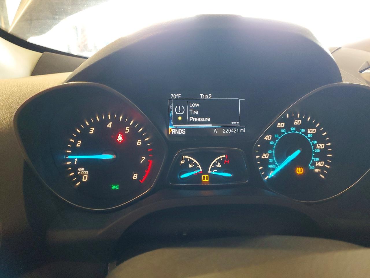 2015 FORD ESCAPE SE photo 25