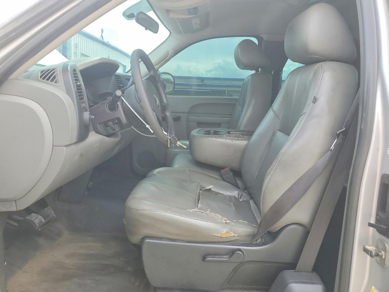 2010 CHEVROLET SILVERADO C1500 photo 13