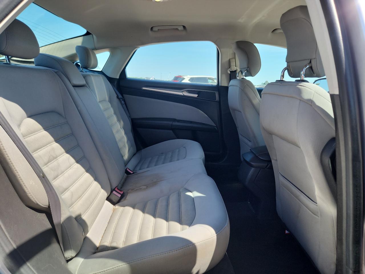 2014 FORD FUSION S photo 28