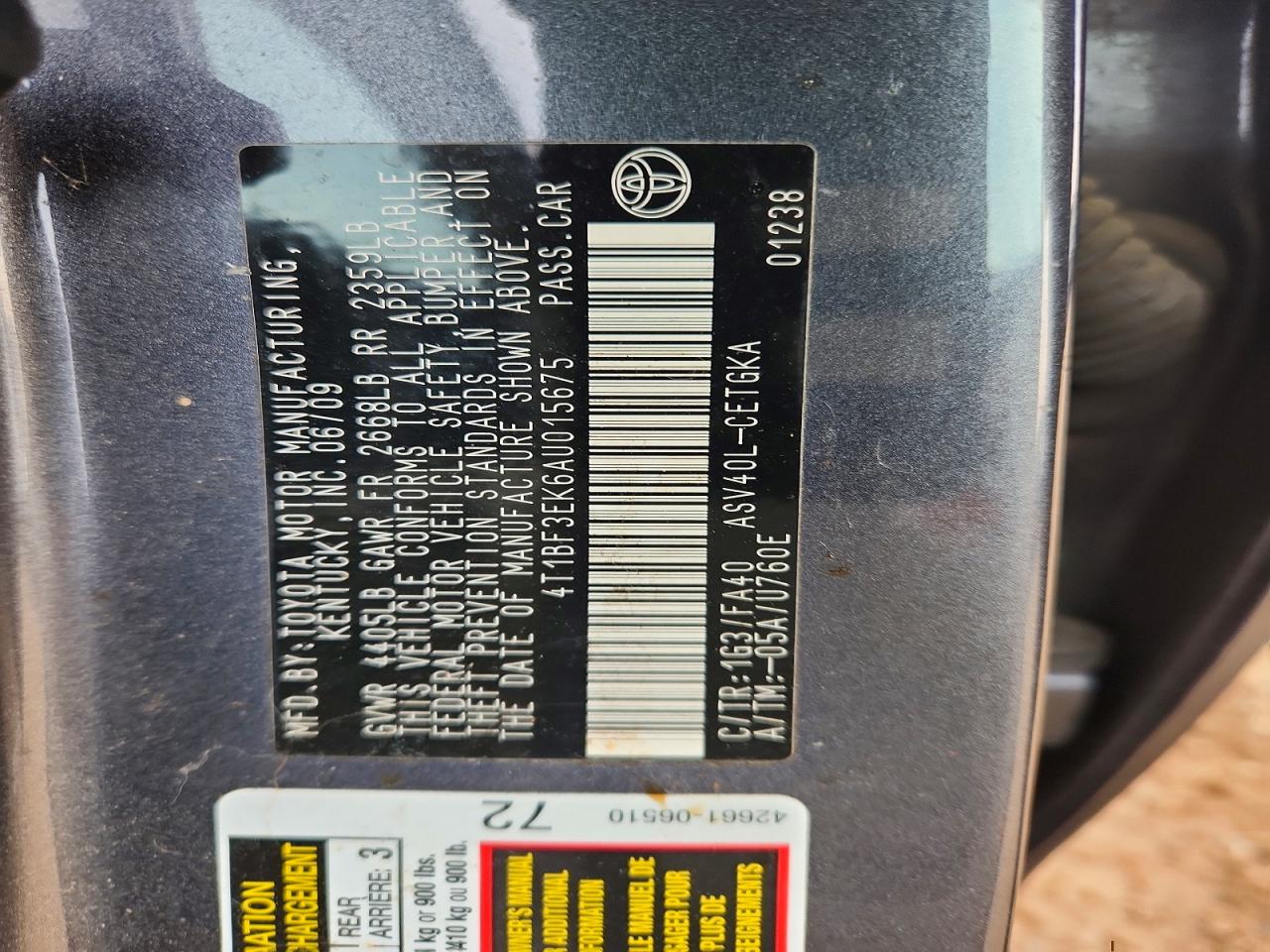 2010 TOYOTA CAMRY XLE photo 25