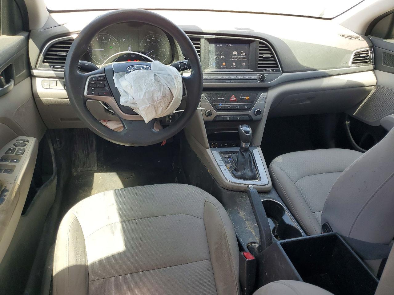 2018 HYUNDAI ELANTRA SEL photo 15