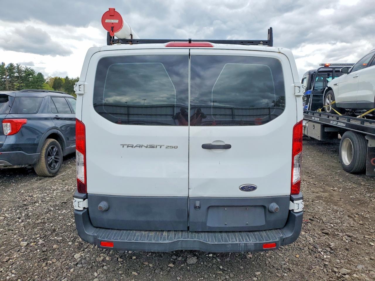 2017 FORD TRANSIT T-250 photo 11