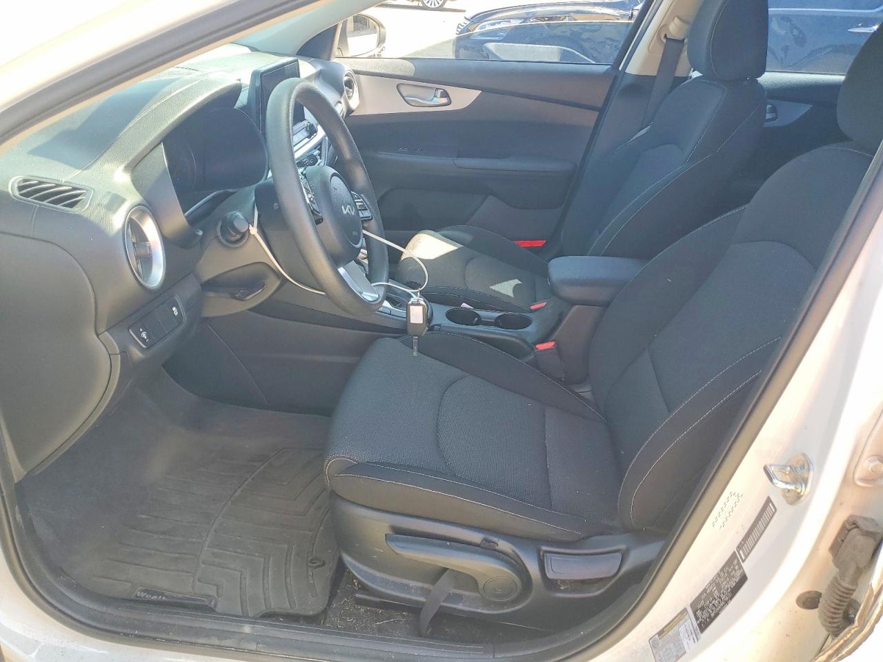 2024 KIA FORTE LXS photo 7