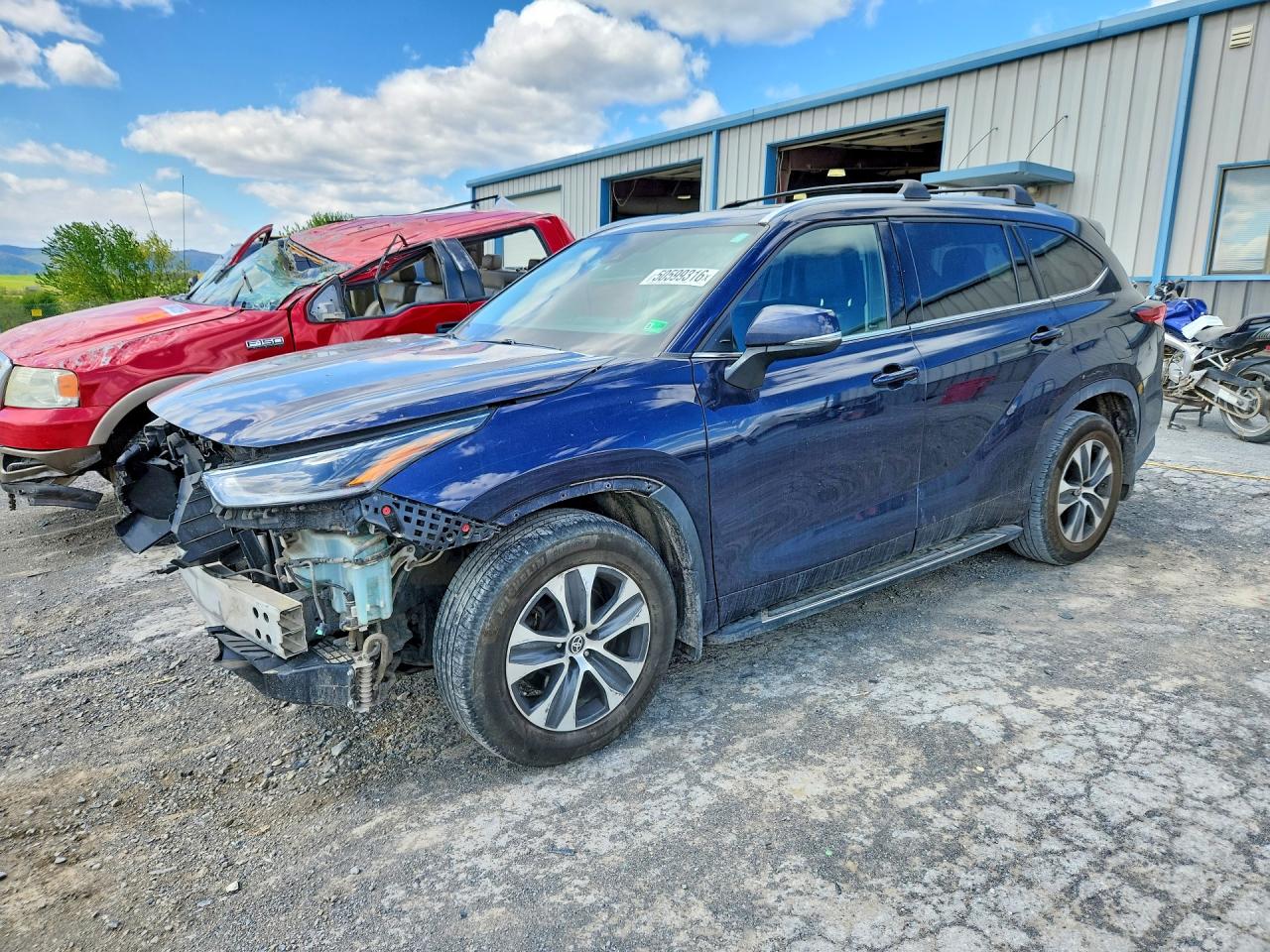 2021 TOYOTA HIGHLANDER