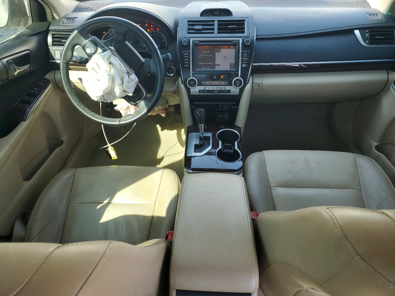 2014 TOYOTA CAMRY XLE photo 8