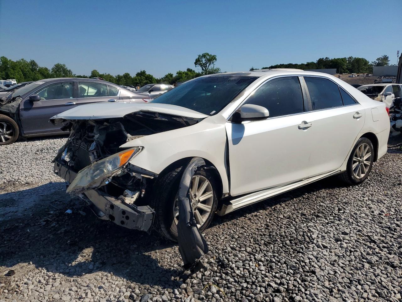 2014 TOYOTA CAMRY