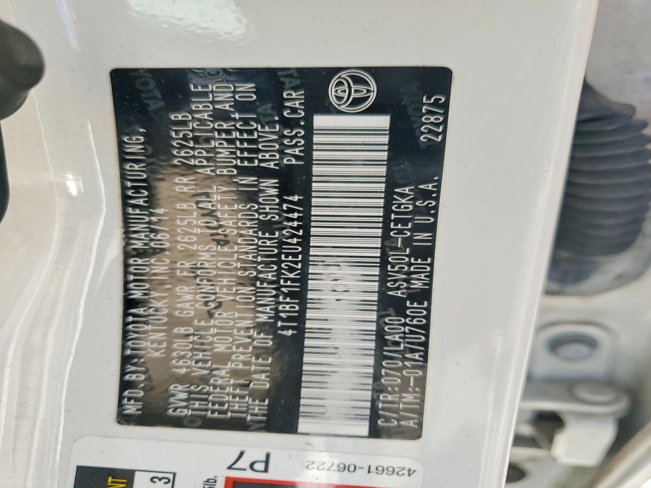 2014 TOYOTA CAMRY XLE photo 12