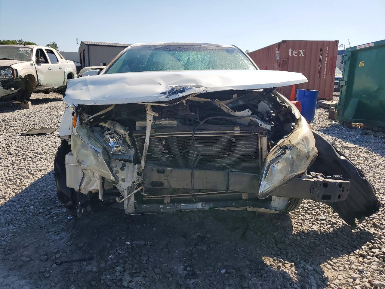 2014 TOYOTA CAMRY XLE photo 5