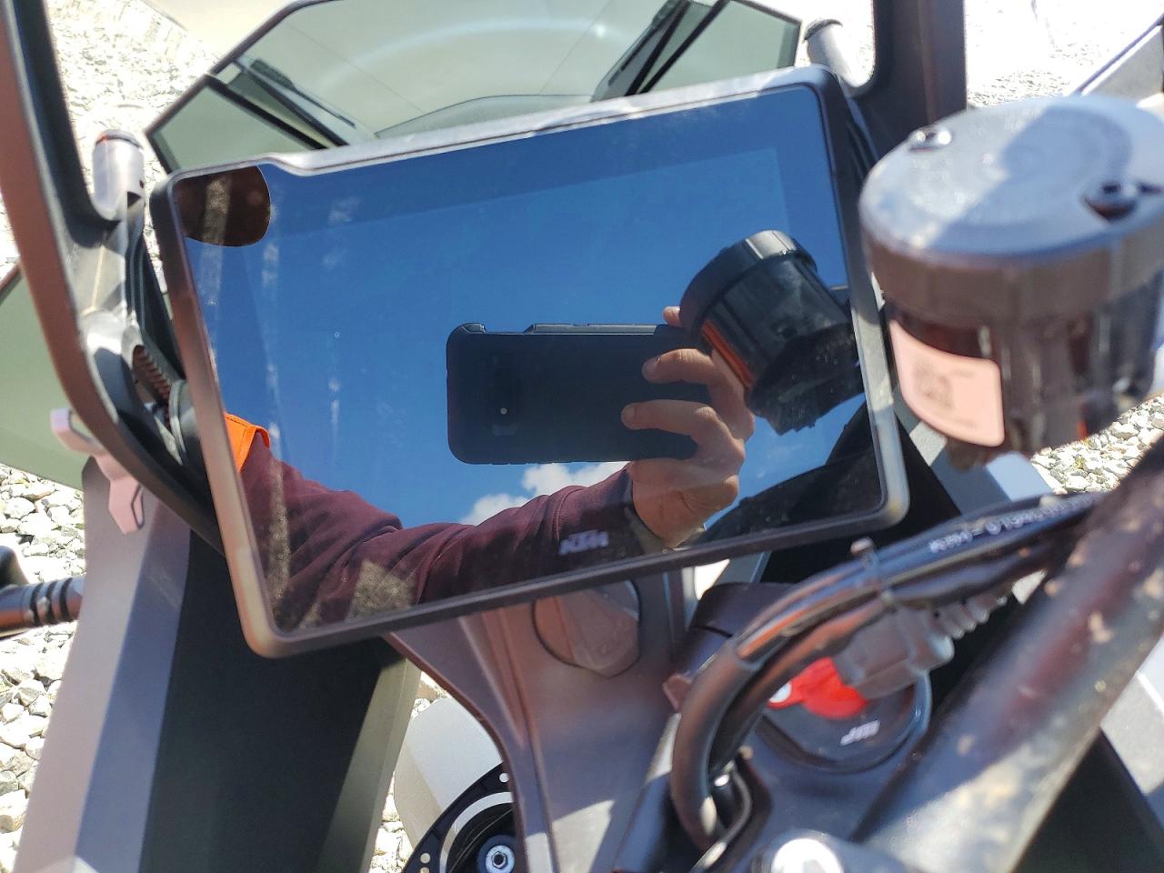 2023 KTM 1290 SUPER ADVENTURE S photo 19