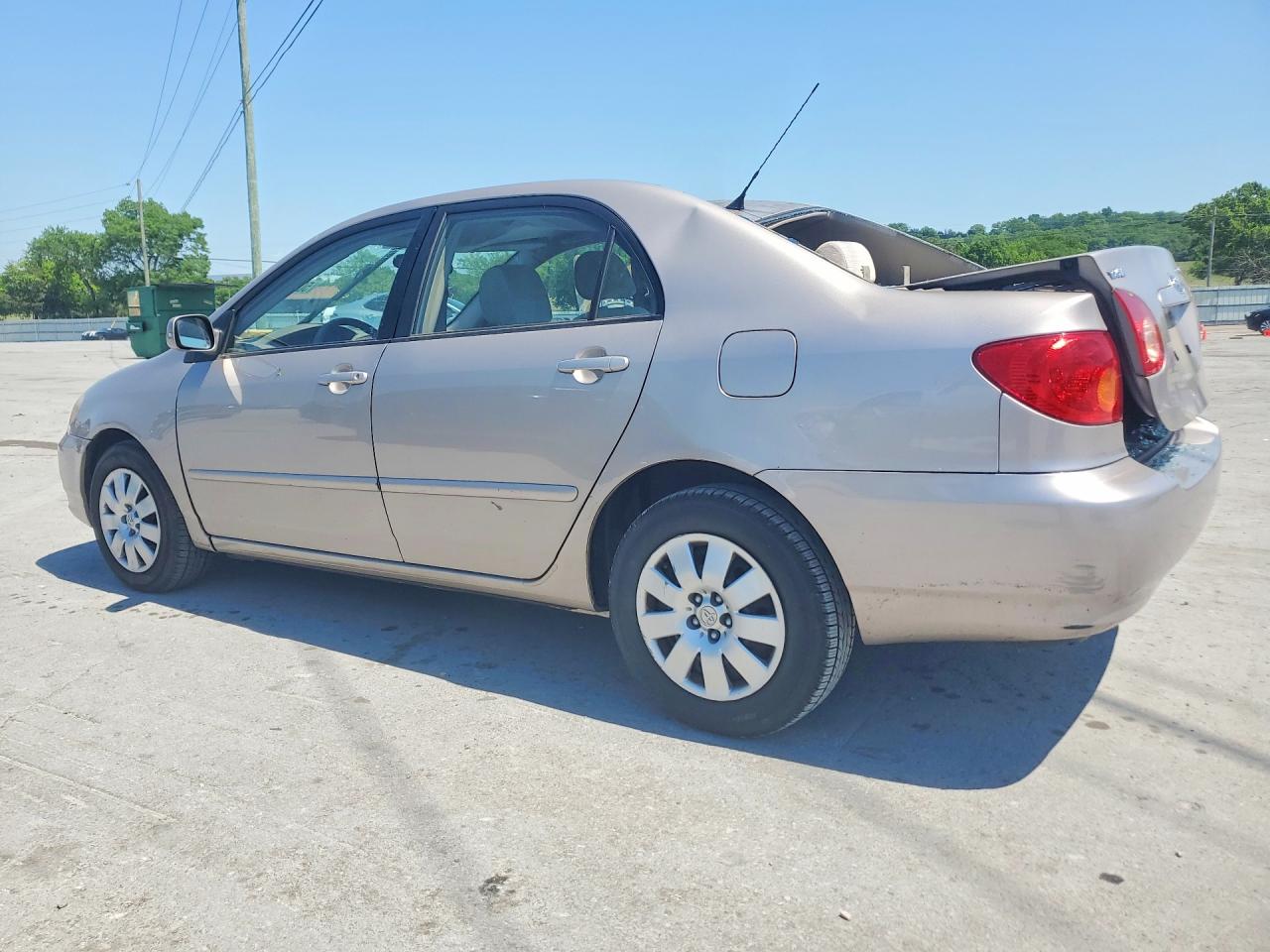 2003 TOYOTA COROLLA LE photo 3