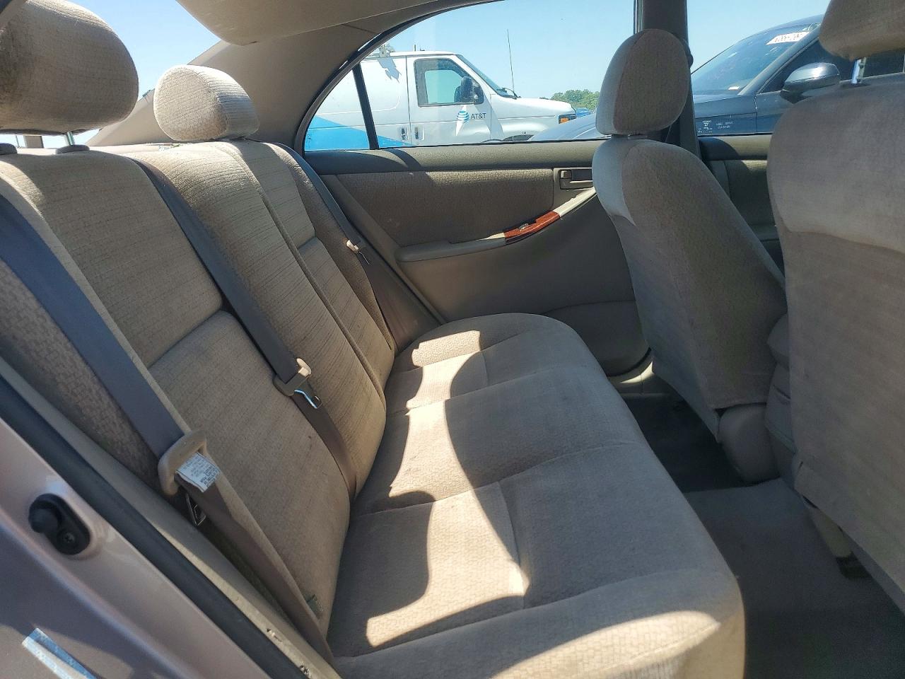 2003 TOYOTA COROLLA LE photo 19