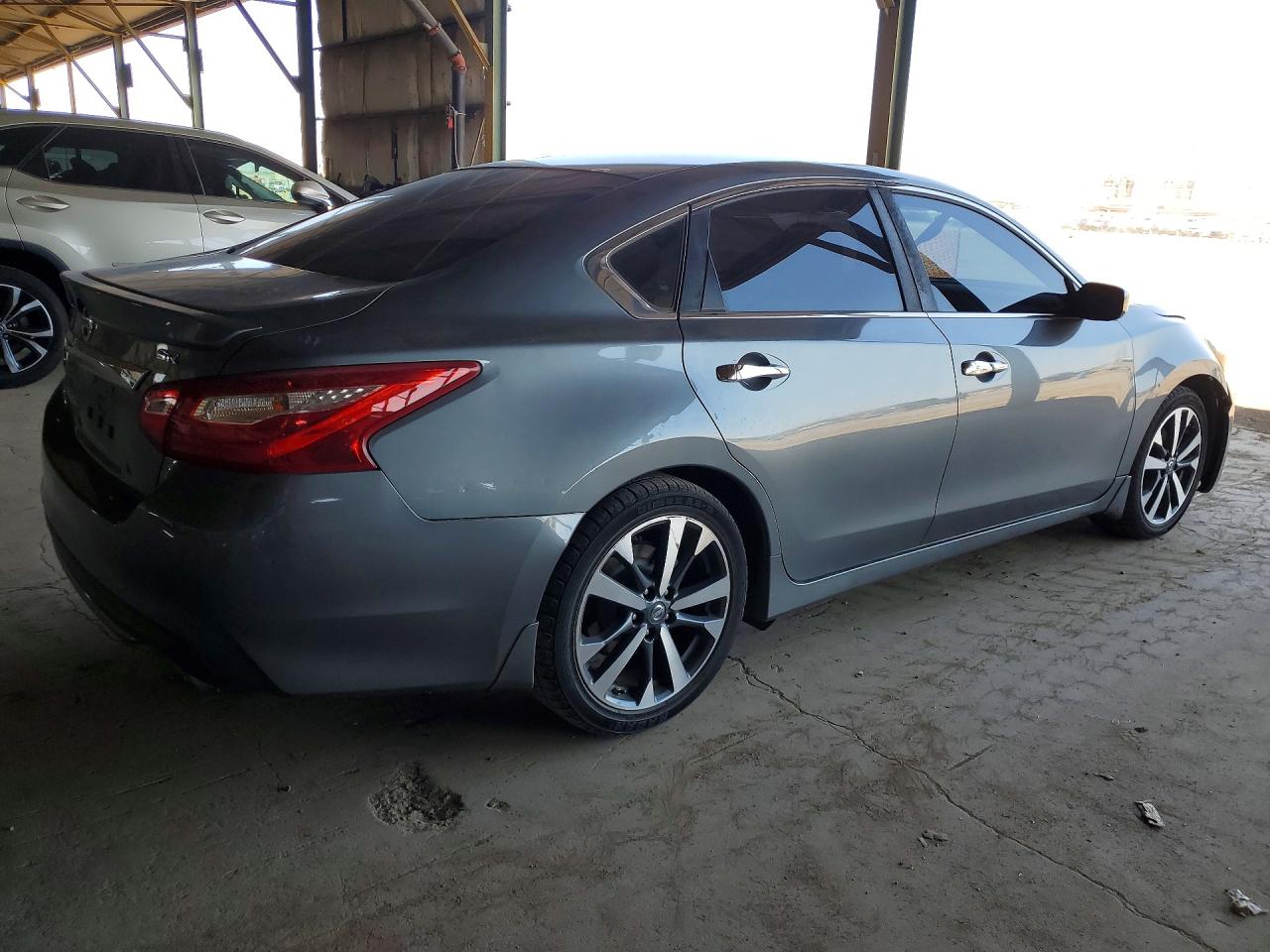 2016 NISSAN ALTIMA 2.5 SR photo 5