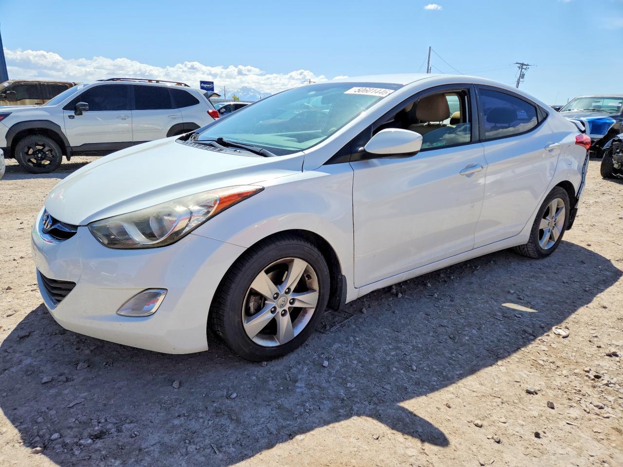 2013 HYUNDAI ELANTRA