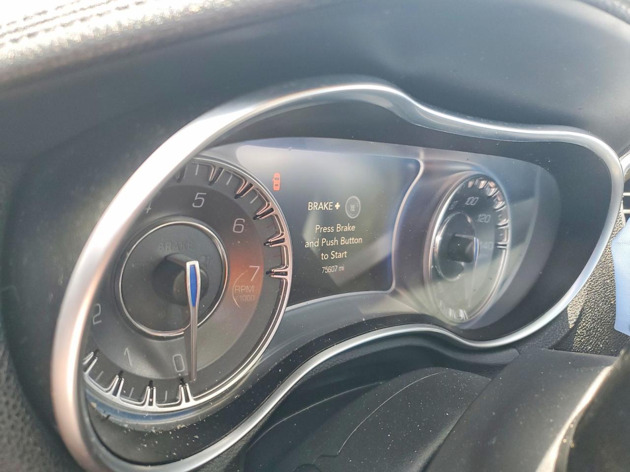 2018 CHRYSLER 300 TOURING photo 9