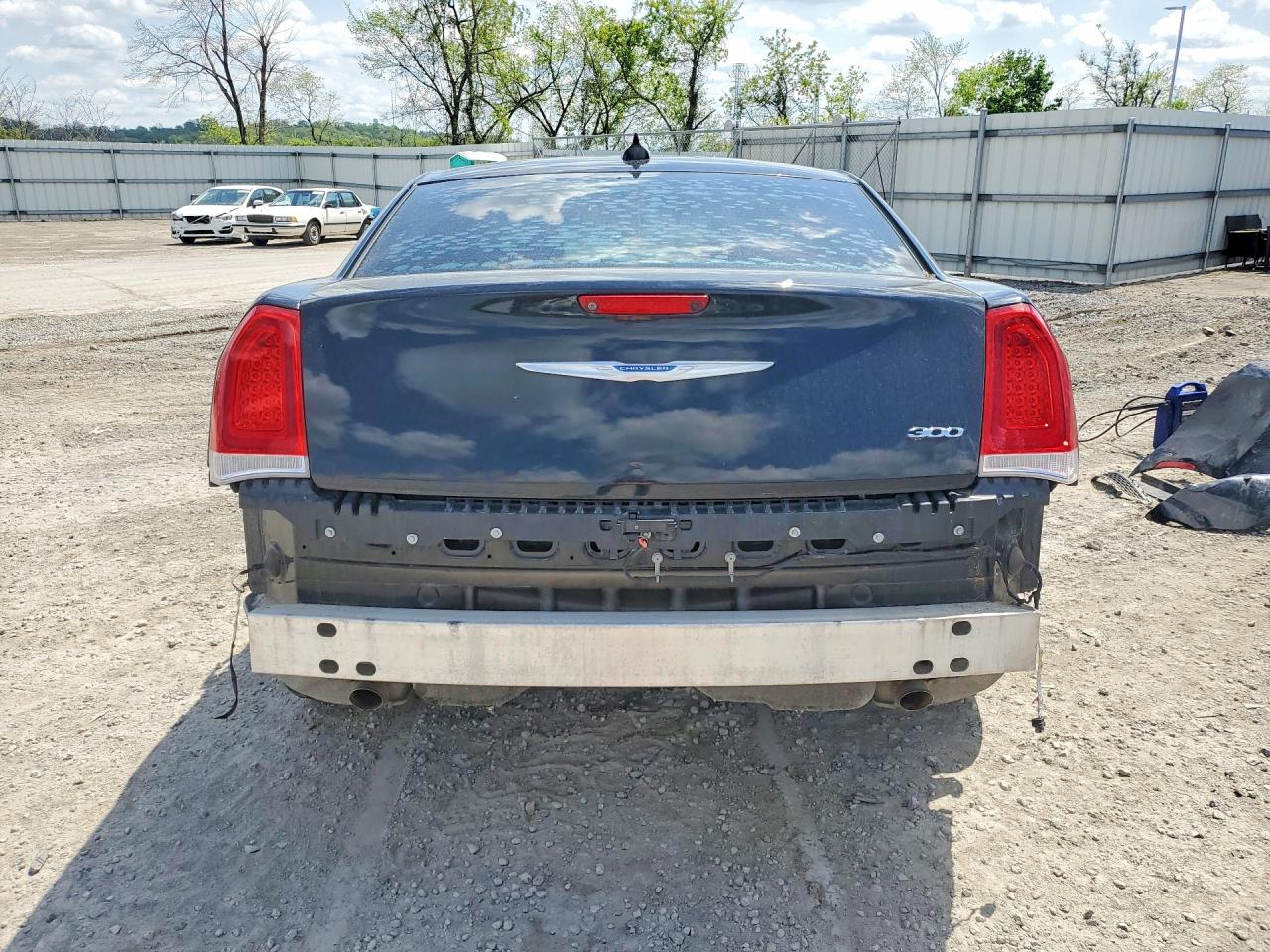 2018 CHRYSLER 300 TOURING photo 6