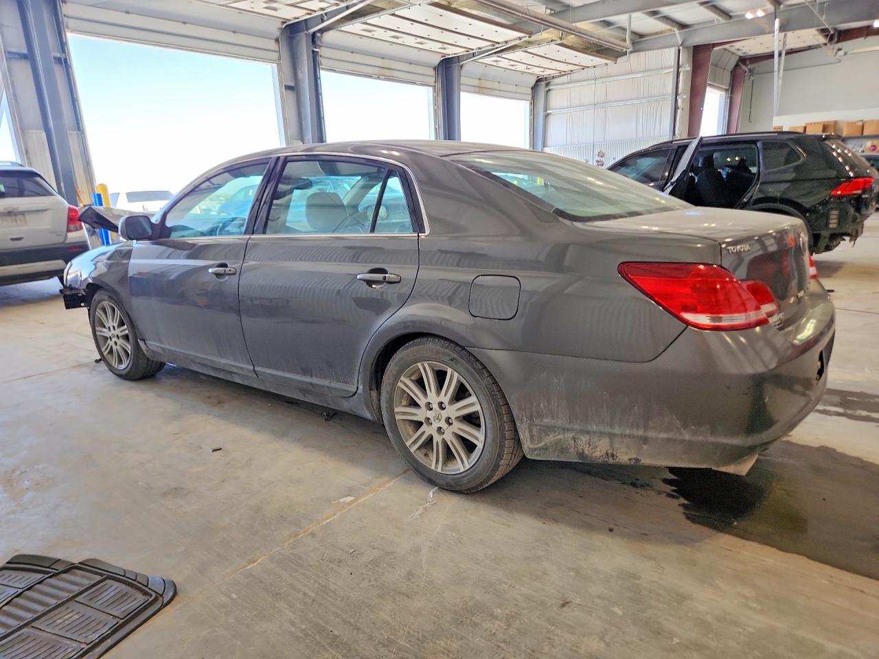 2006 TOYOTA AVALON LIMITED photo 2