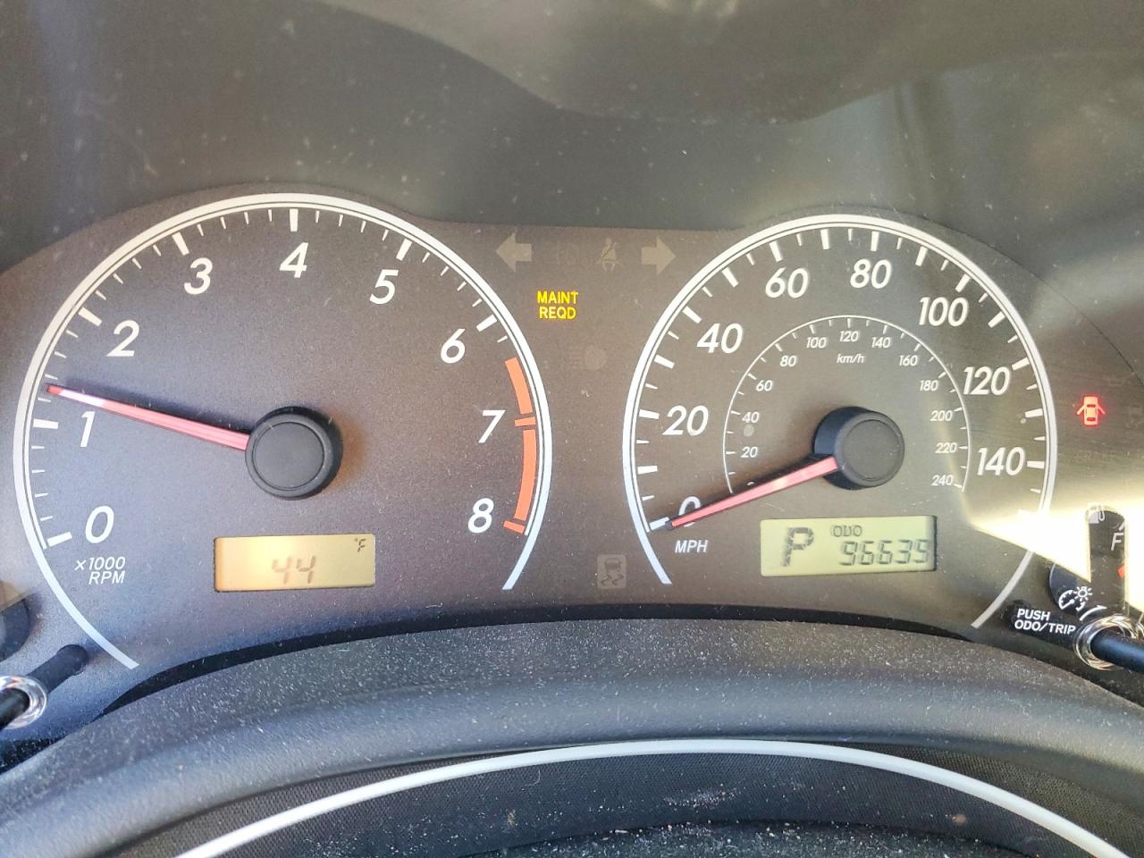 2012 TOYOTA COROLLA LE photo 25